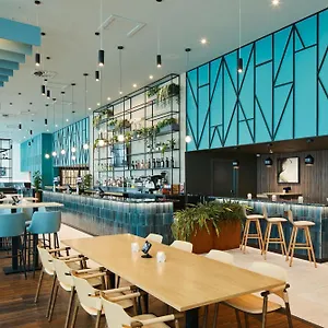 Courtyard By Marriott London Gatwick Airport Кролей
