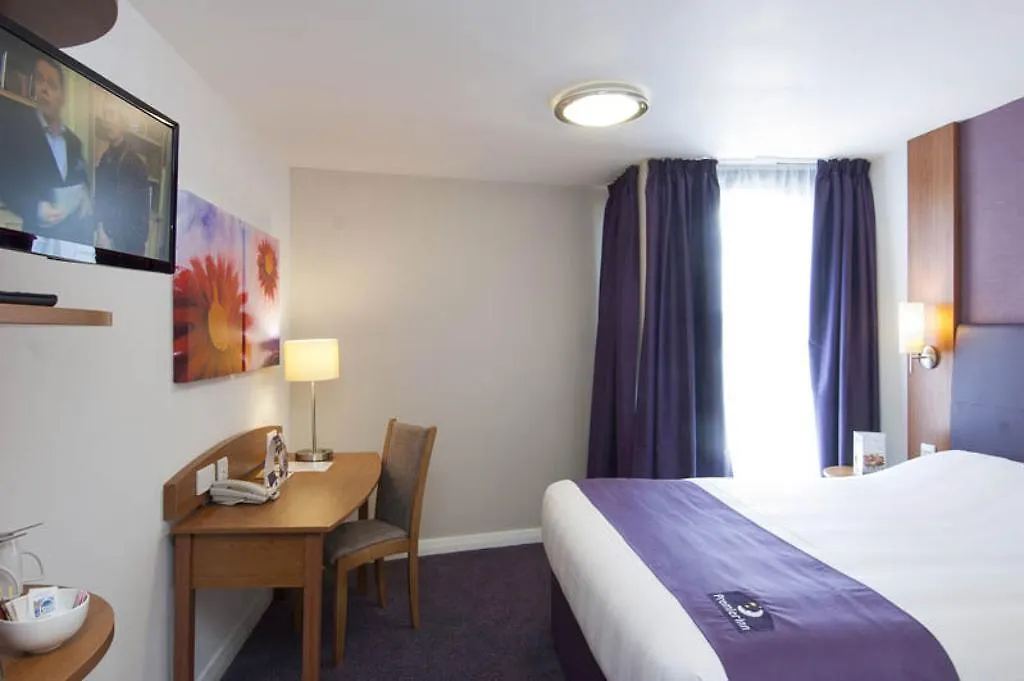 Premier Inn Sunbury Hotel Sunbury-on-Thames