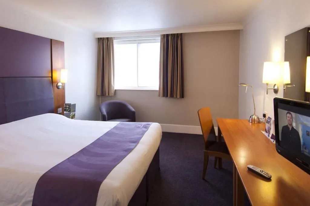 Premier Inn Sunbury