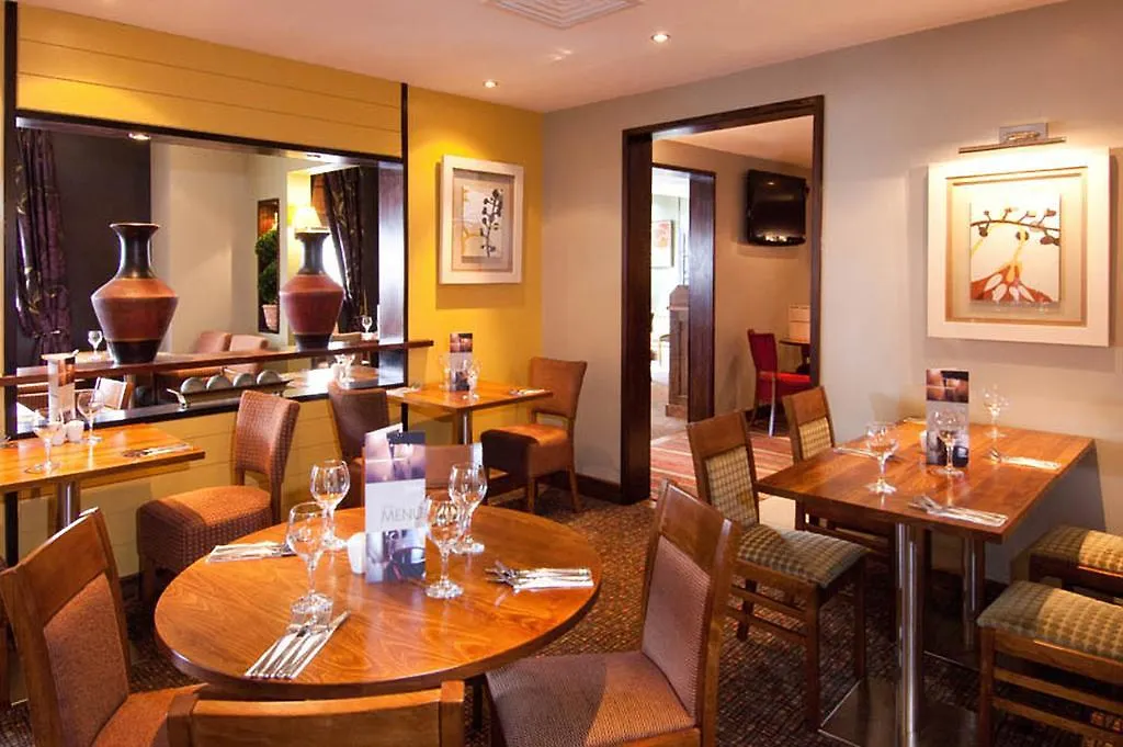 Premier Inn Sunbury 3*, Sunbury-on-Thames